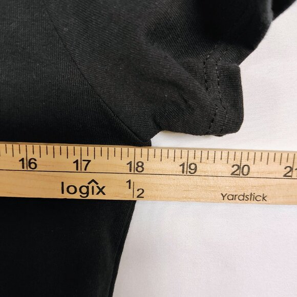 Graceland Women's Medium Elvis Presley Las Vegas Rhinestones T-Shirt NWOT - Picture 8 of 9